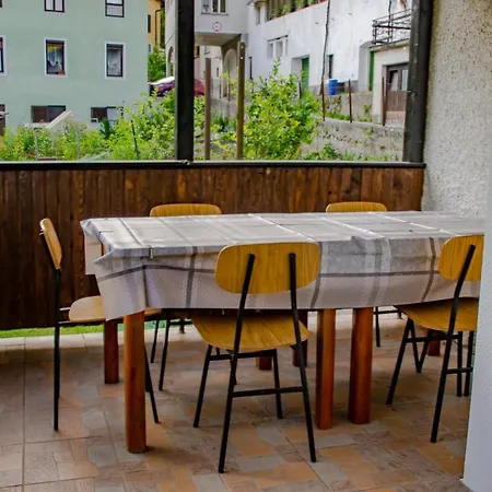 House Tinca Semesterbostad *