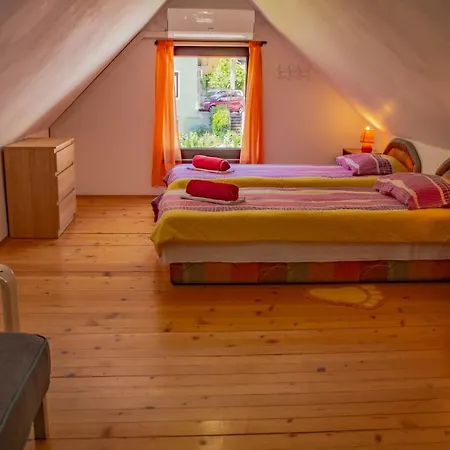 House Tinca Semesterbostad *